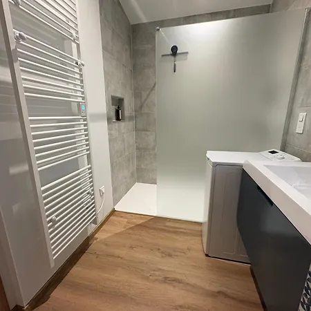 Le 木屋 *
